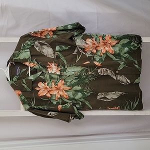 St. John's Bay Washable Silk Shirt Men's Hawaiian Army Green Flower Short Sleeve